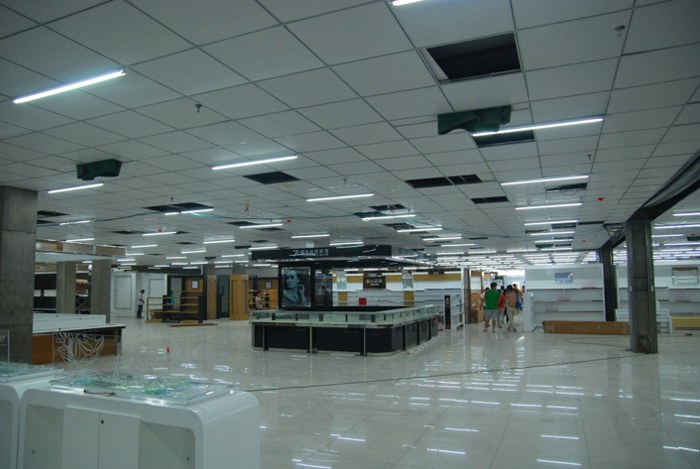 渤?；▓@百盛購(gòu)物廣場(chǎng)